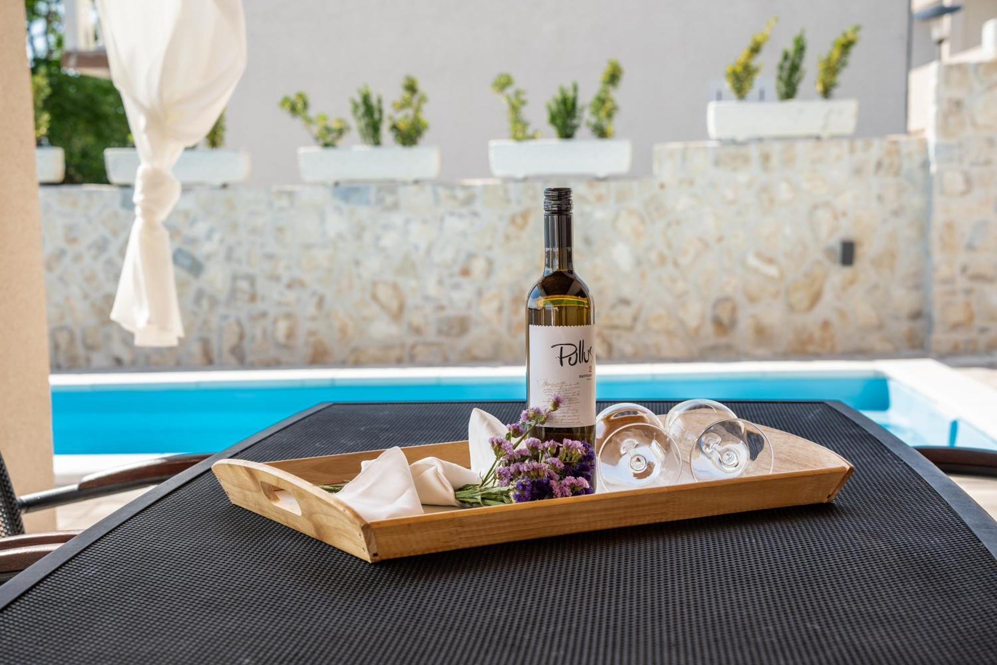 Villa Kamia With Private Heated Pool And Electric Vehicle Adapter Zubovići Dış mekan fotoğraf